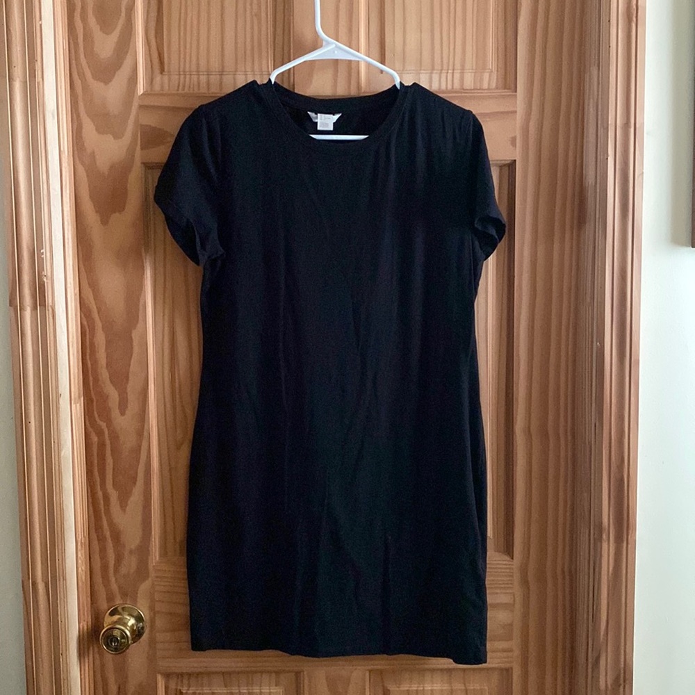 H&M black tshirt dress (L)
